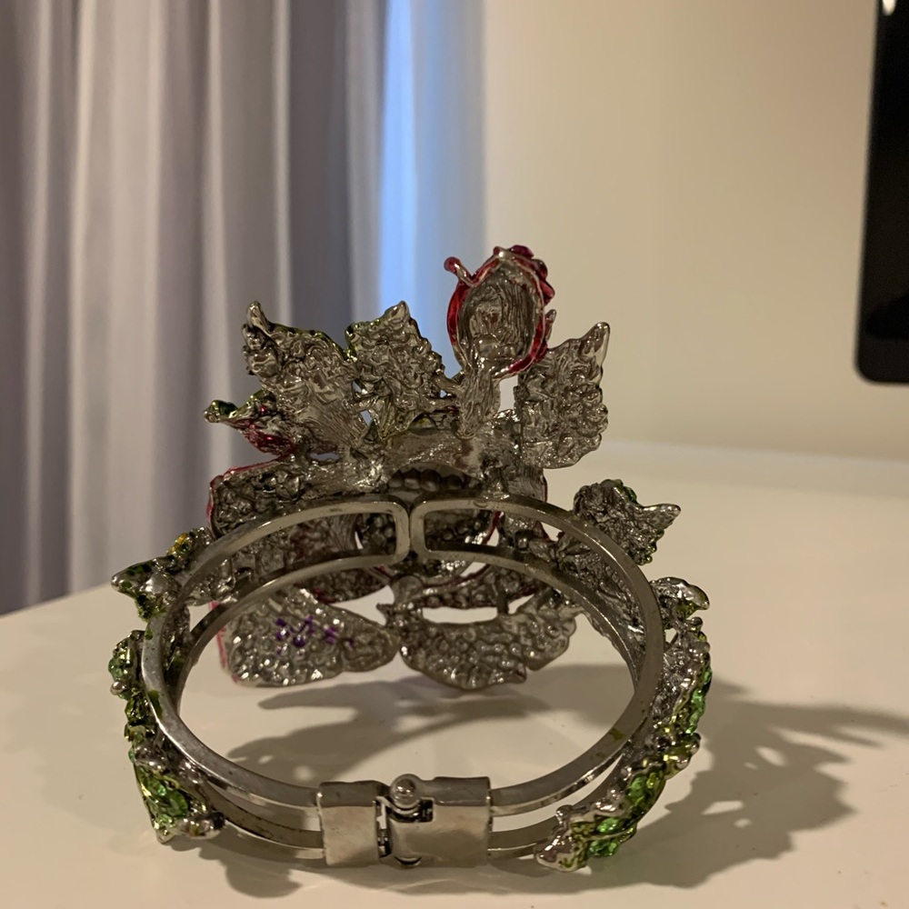 Rose bracelet - Picture 2 of 4